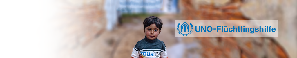 Dieses Bild zeigt einen kleine Jungen und das Logo der Uno-Flüchtlingshilfe
